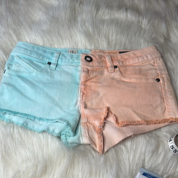 Genuine Volcom Brand Jeans NWOT - Picture 7 of 11